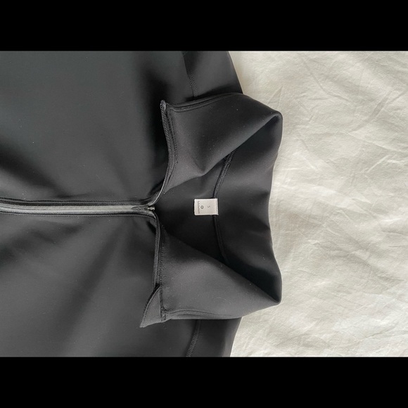 Lululemon quarter zip black size small - Picture 6 of 7